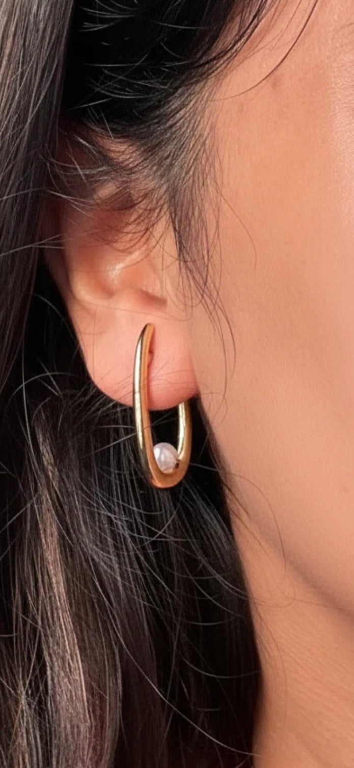 Molten Pearl drop Earring