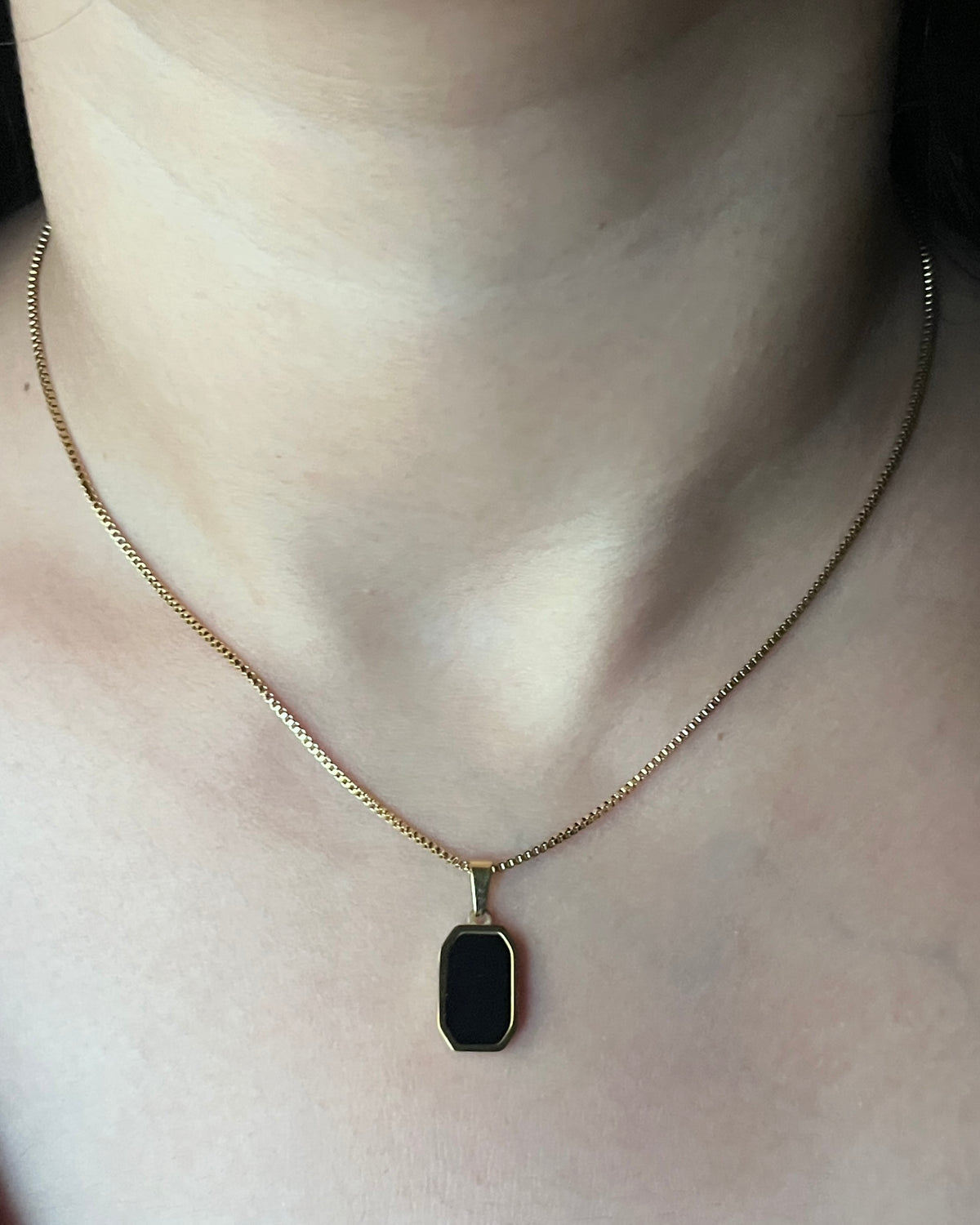 Black stone pendant