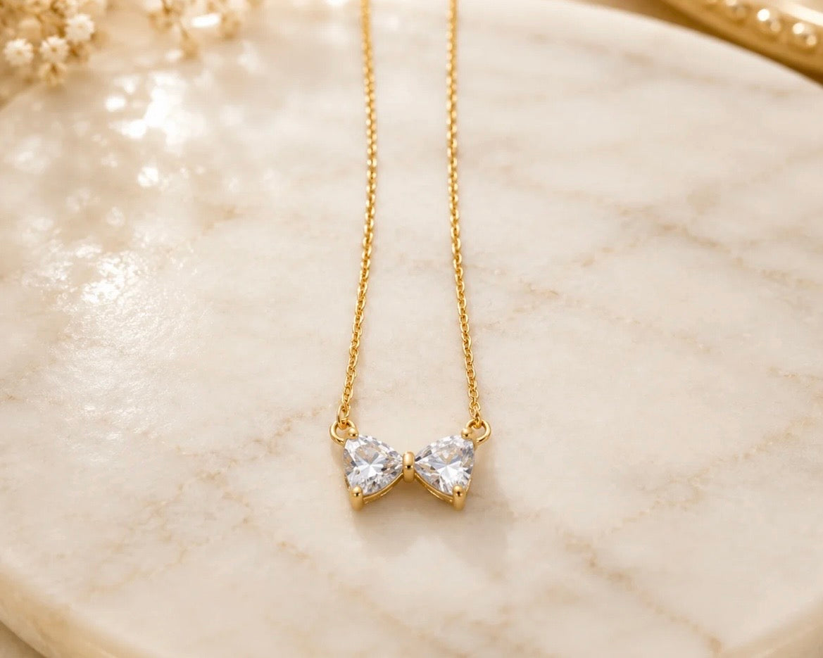 Cute bow Necklace