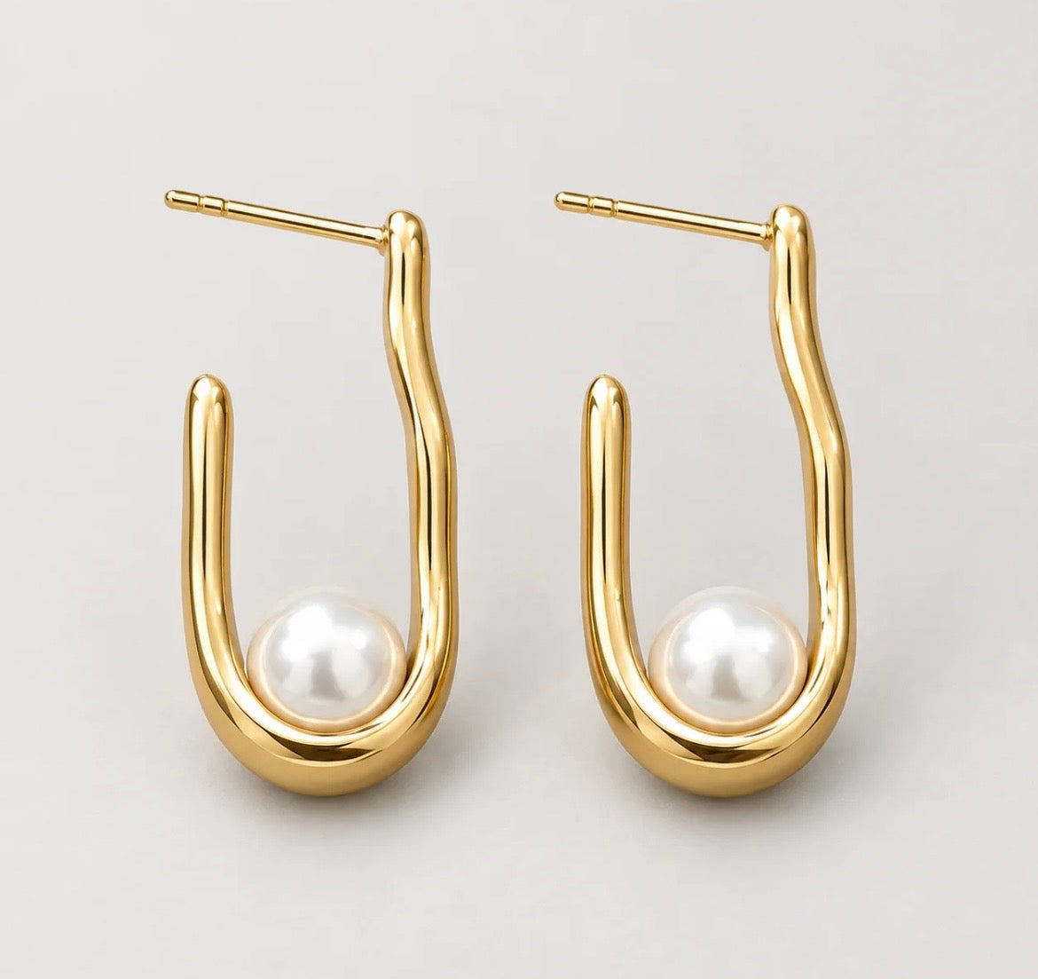Molten Pearl drop Earring