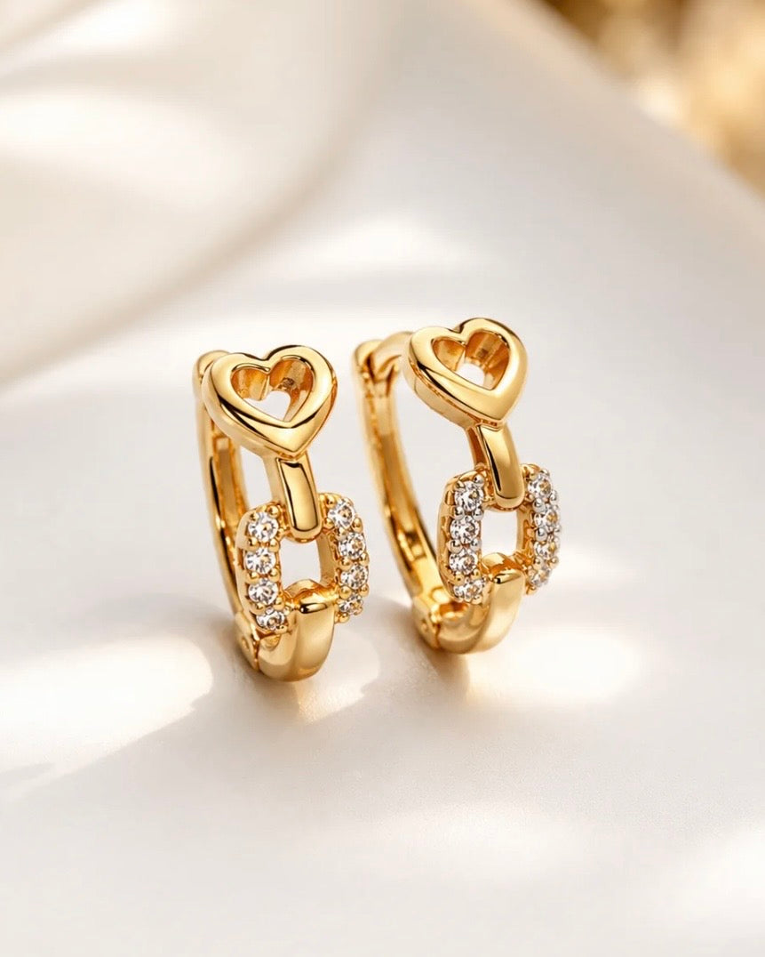 Love lock Huggie earring( Rose Gold)