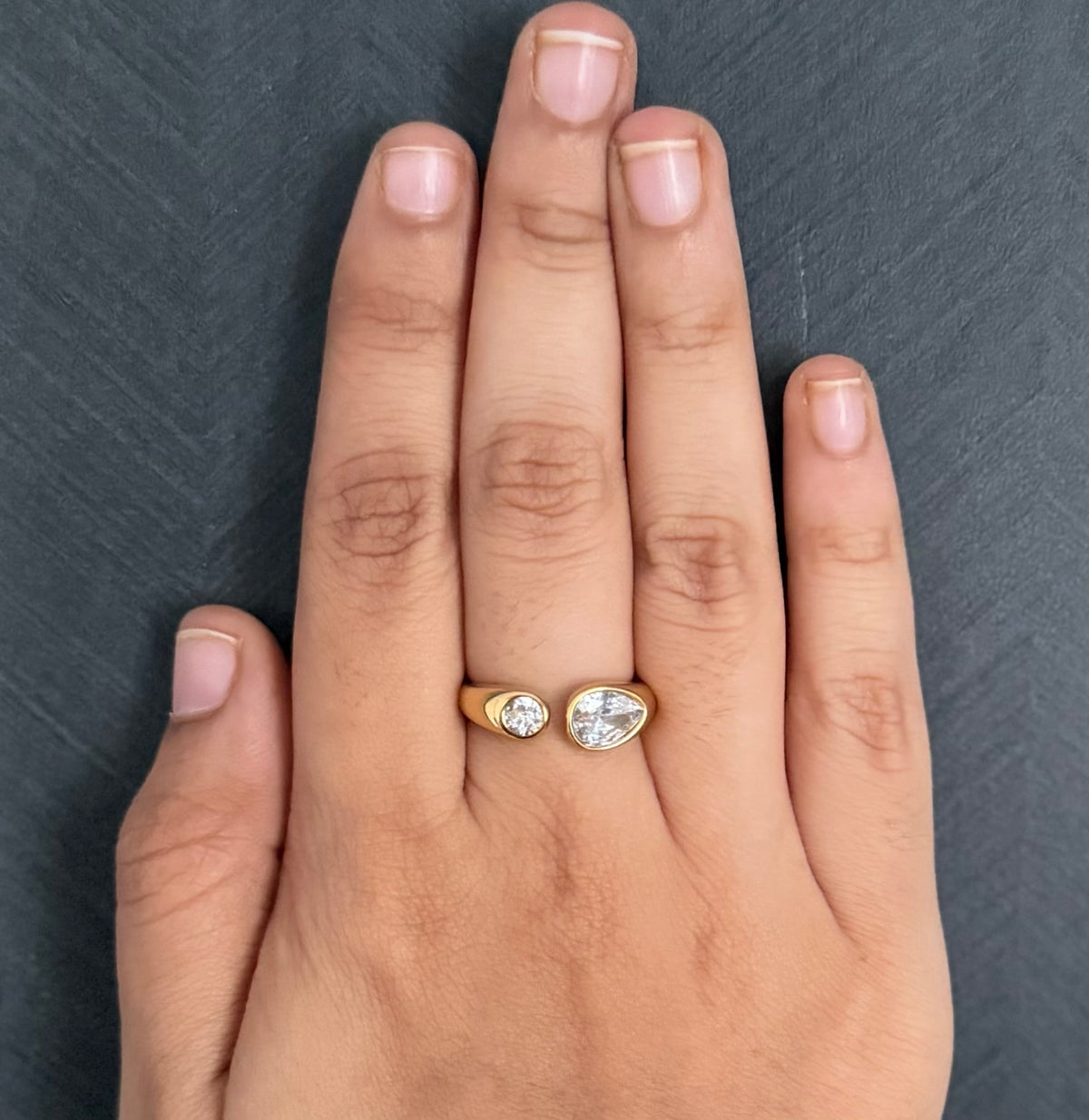 Lumiere duo stone ring  (Adjustable)