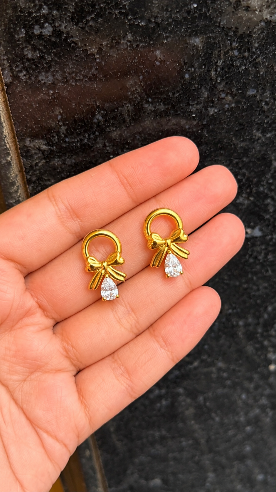Golden Bow teardrop earring